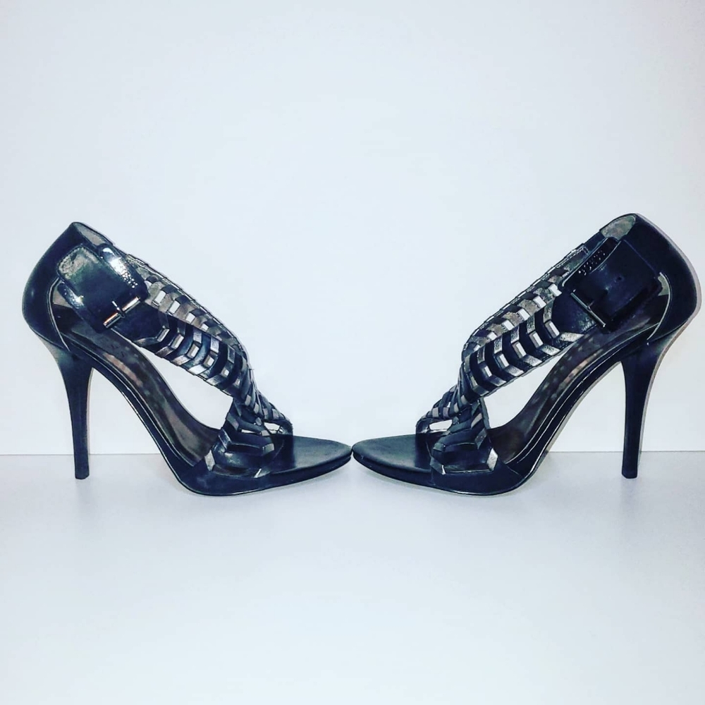 GUESS sandals